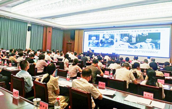 8月，浙江省僑聯在全省僑聯主席暑期讀書班上開展“嘉庚精神”專題學習副本.jpg
